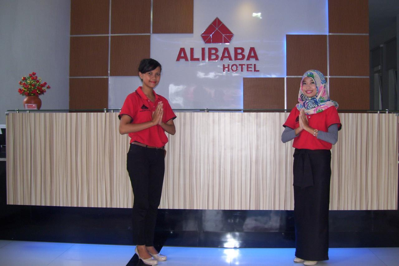 Alibaba Hotel 庞卡兰布翁 外观 照片